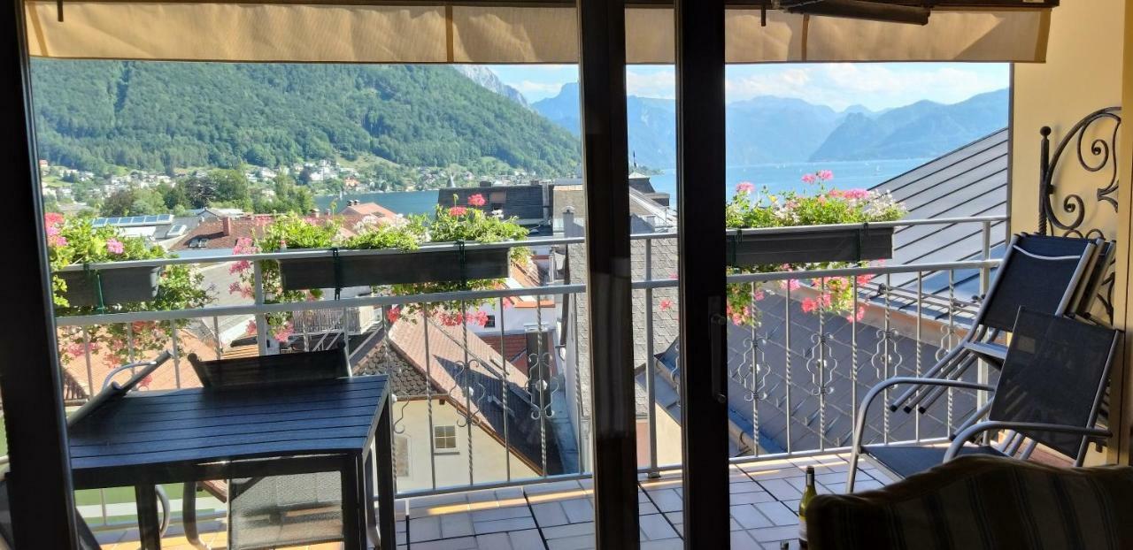 גמונדן Marktplatz Traunsee Lake View מראה חיצוני תמונה